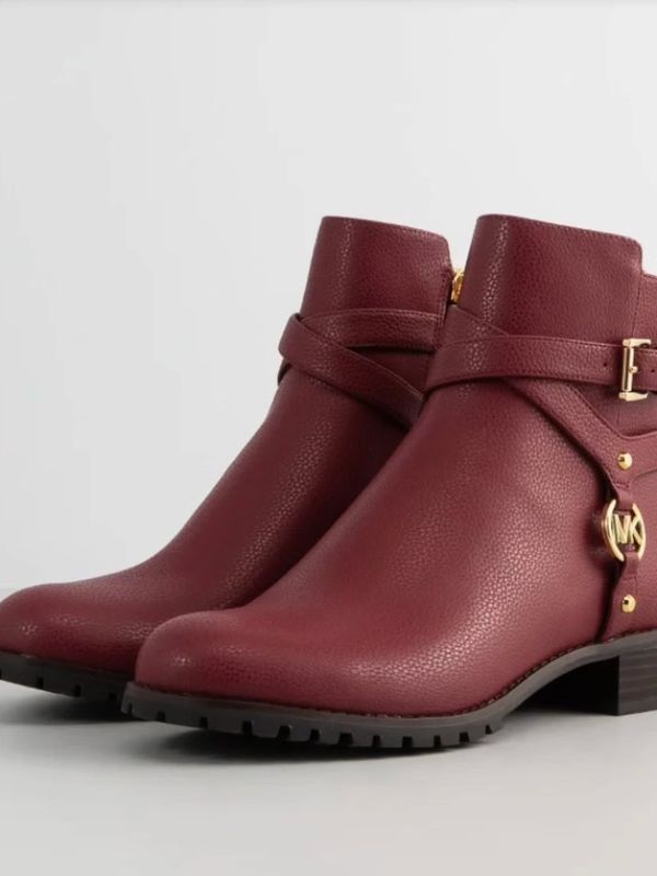 Michael Kors Boots, raspberry